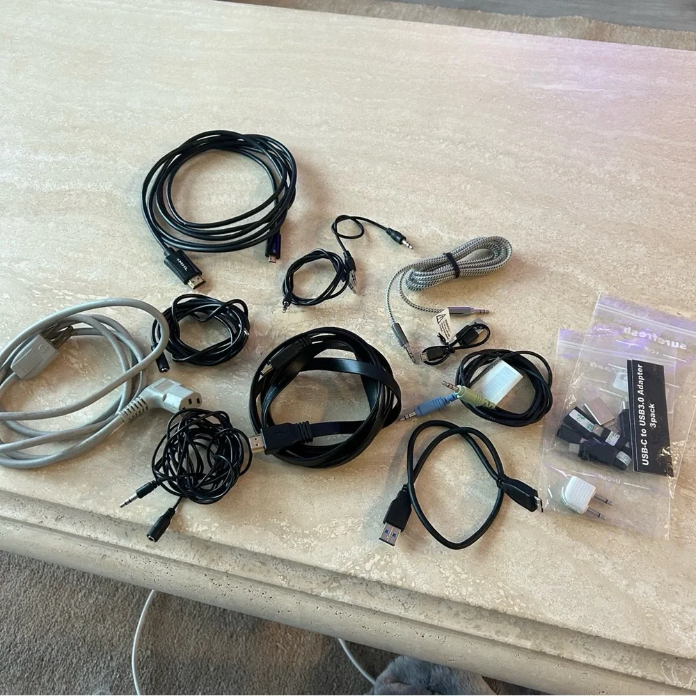 Universal Electronics Cable Set - Black, Gray
